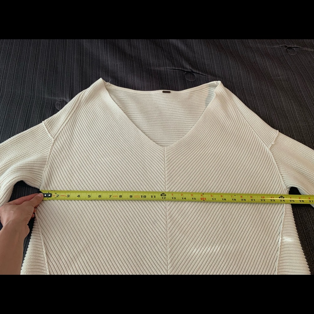 Free People La Brea V-neck Pullover Sweater Ivory Cream Size L-XL - Picture 12 of 14